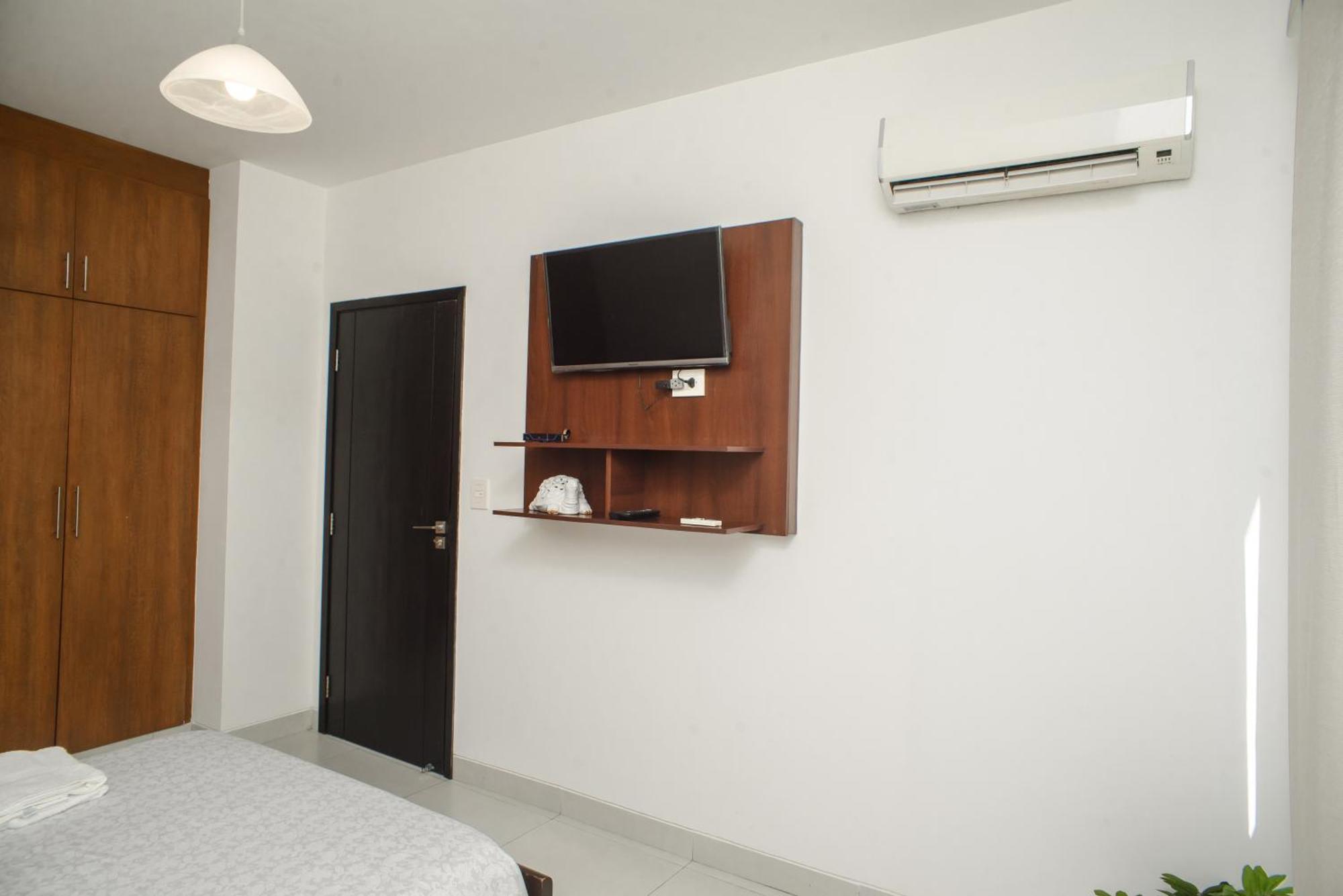 Downtown Apartments "Altos Del Sur" Санта-Крус-де-ла-Сьерра Экстерьер фото